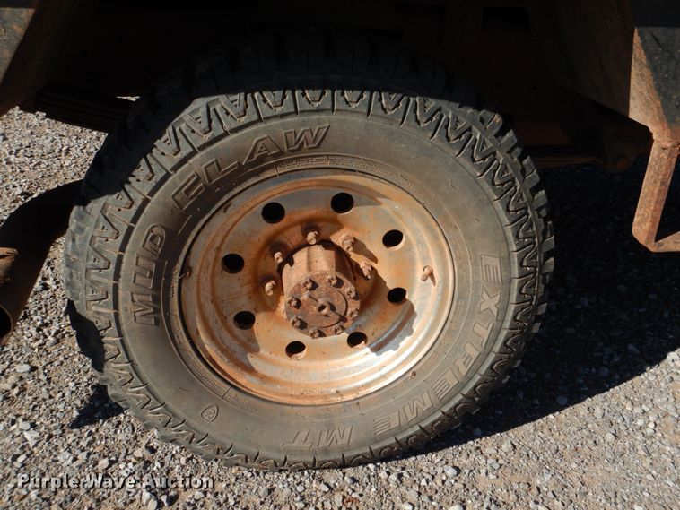 image for item FF9004 1997 Ford F250 bale bed pickup truck