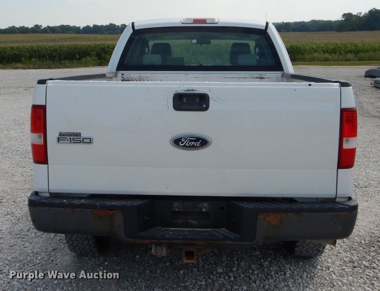 image for item FI9621 2005 Ford F150 XL SuperCab pickup truck