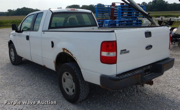 image for item FI9621 2005 Ford F150 XL SuperCab pickup truck