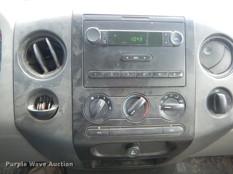 image for item FI9621 2005 Ford F150 XL SuperCab pickup truck