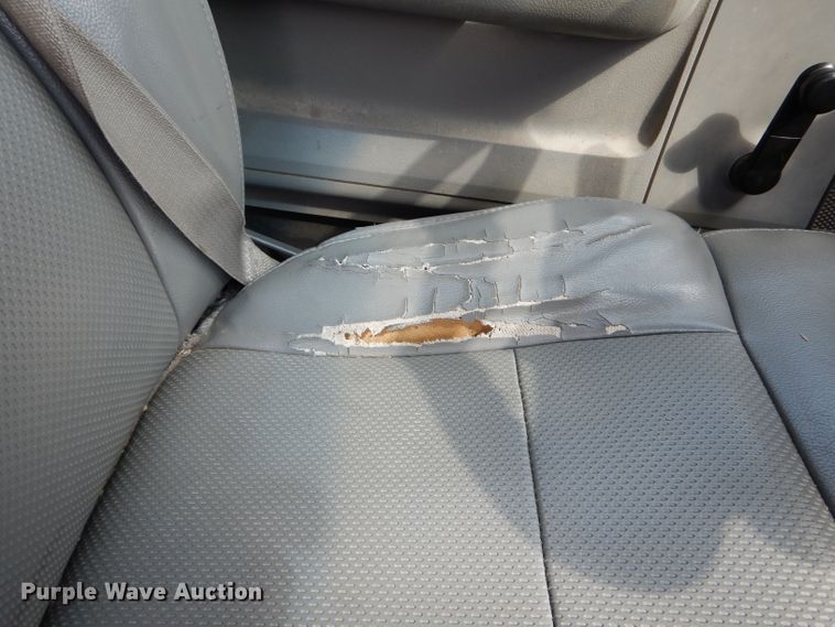 image for item FI9621 2005 Ford F150 XL SuperCab pickup truck