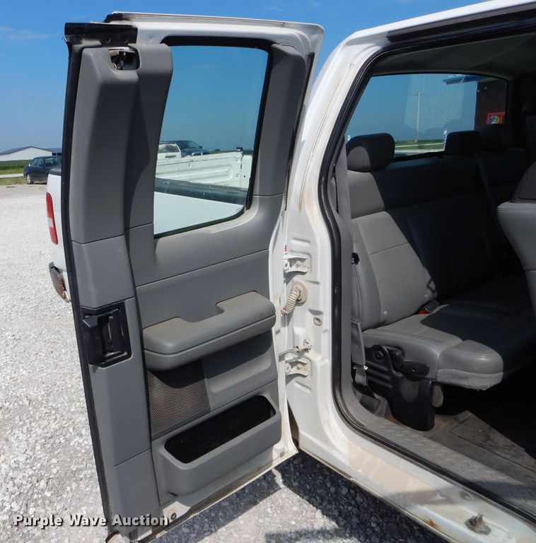 image for item FI9621 2005 Ford F150 XL SuperCab pickup truck