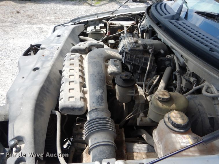 image for item FI9621 2005 Ford F150 XL SuperCab pickup truck