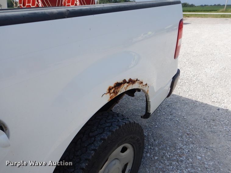 image for item FI9621 2005 Ford F150 XL SuperCab pickup truck