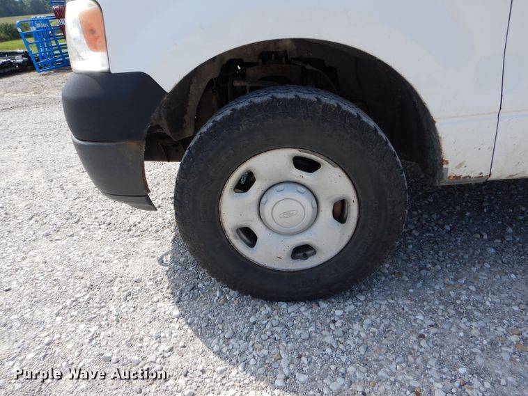 image for item FI9621 2005 Ford F150 XL SuperCab pickup truck