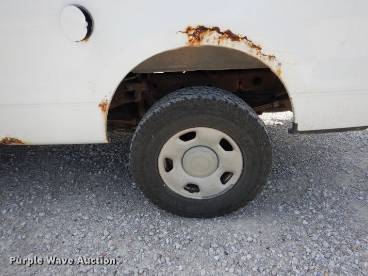 image for item FI9621 2005 Ford F150 XL SuperCab pickup truck