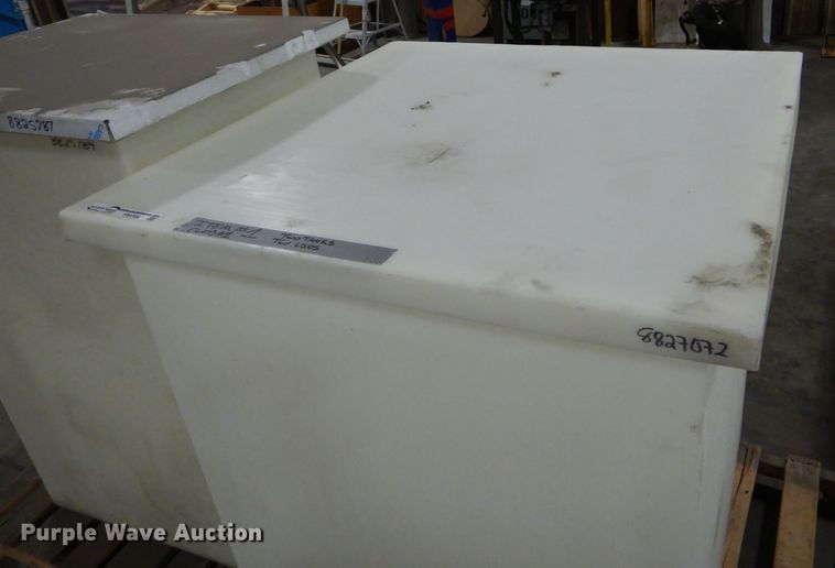image for item FI9706 (2) poly tanks