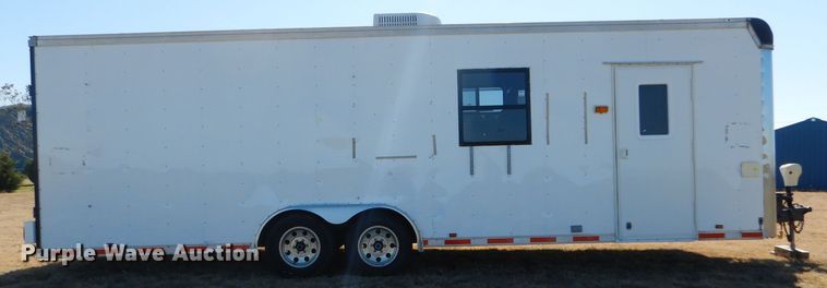 image for item FJ9803 1999 US Cargo PC826TA3 concession trailer