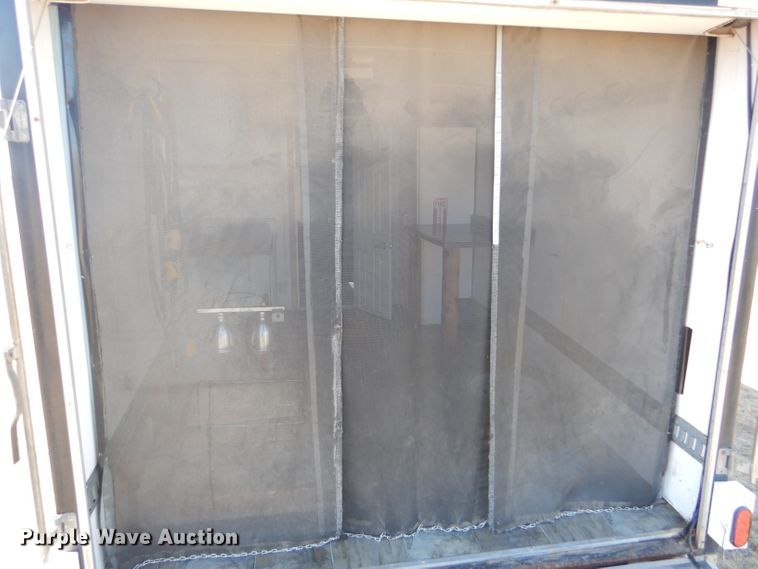 image for item FJ9803 1999 US Cargo PC826TA3 concession trailer