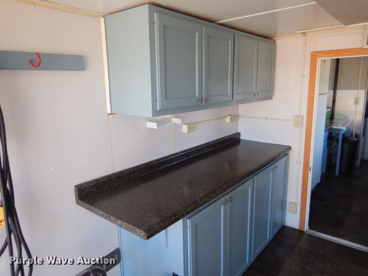 image for item FJ9803 1999 US Cargo PC826TA3 concession trailer