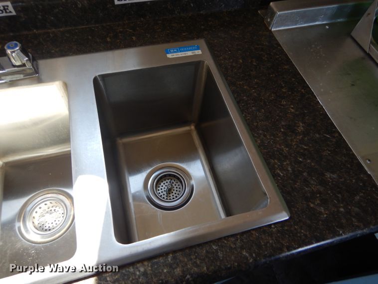 image for item FJ9803 1999 US Cargo PC826TA3 concession trailer