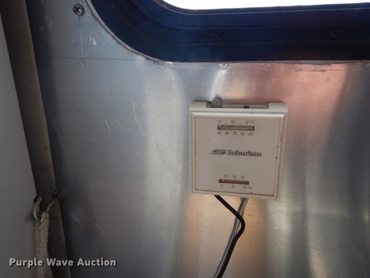 image for item FJ9803 1999 US Cargo PC826TA3 concession trailer