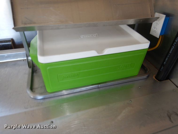 image for item FJ9803 1999 US Cargo PC826TA3 concession trailer