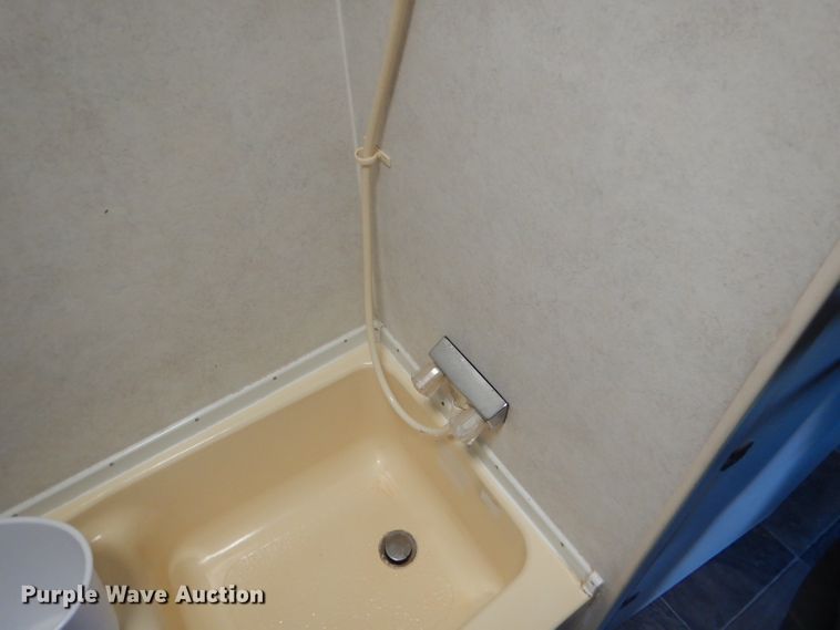 image for item FJ9803 1999 US Cargo PC826TA3 concession trailer