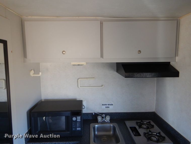 image for item FJ9803 1999 US Cargo PC826TA3 concession trailer