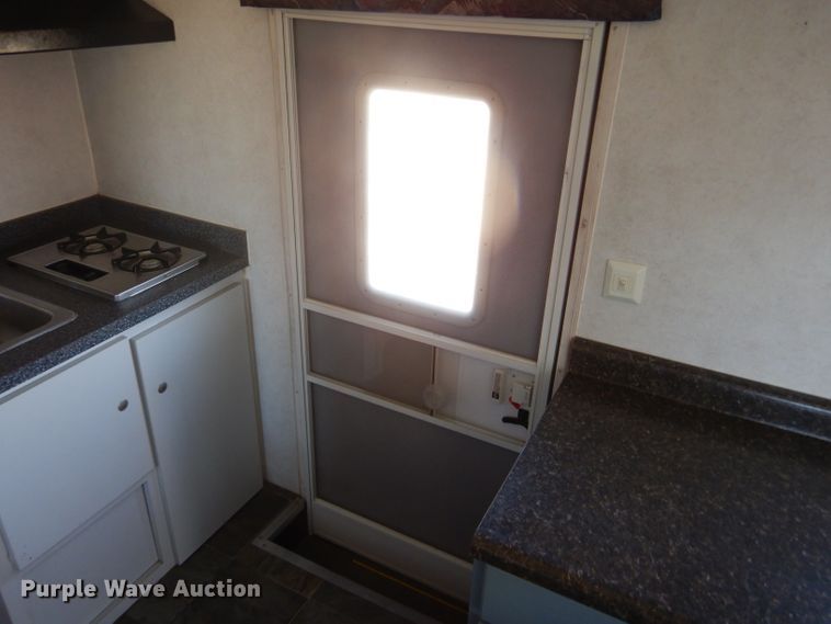 image for item FJ9803 1999 US Cargo PC826TA3 concession trailer