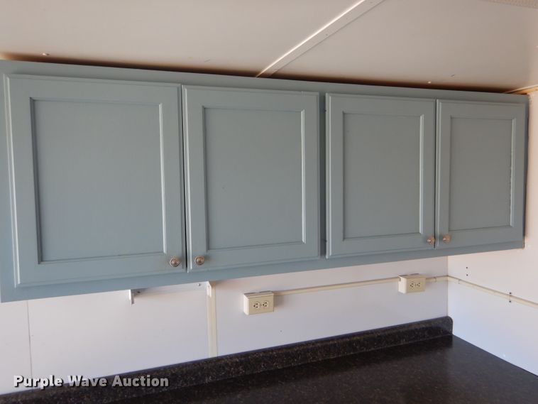 image for item FJ9803 1999 US Cargo PC826TA3 concession trailer