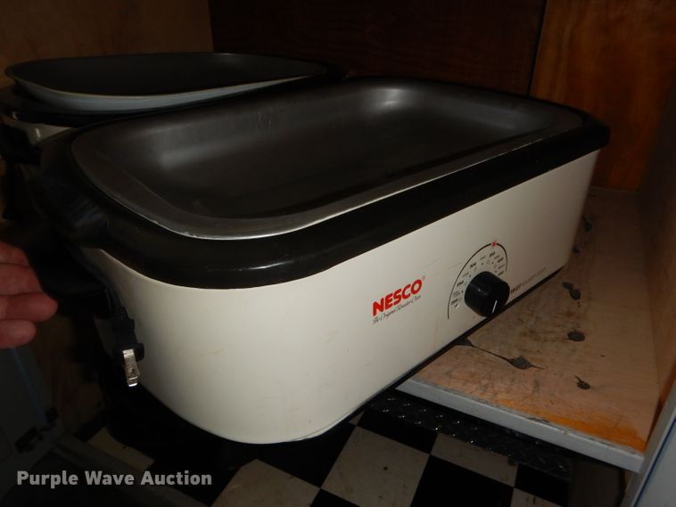 image for item FJ9803 1999 US Cargo PC826TA3 concession trailer