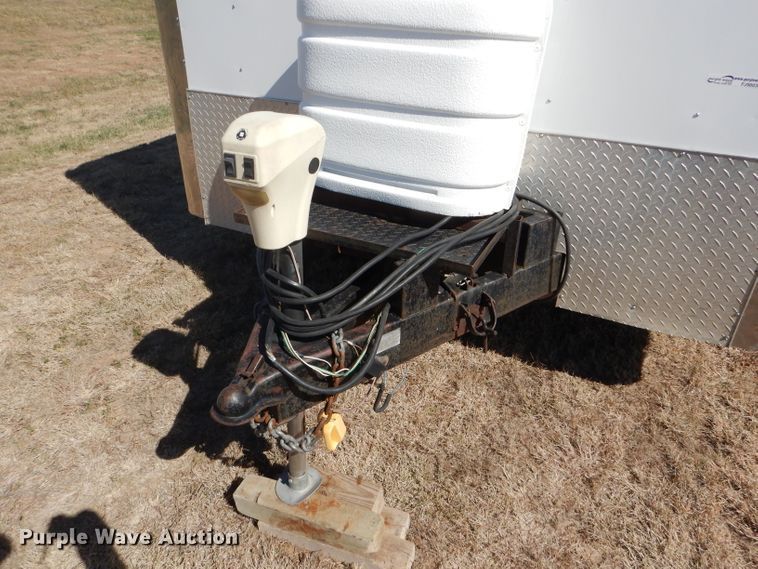 image for item FJ9803 1999 US Cargo PC826TA3 concession trailer