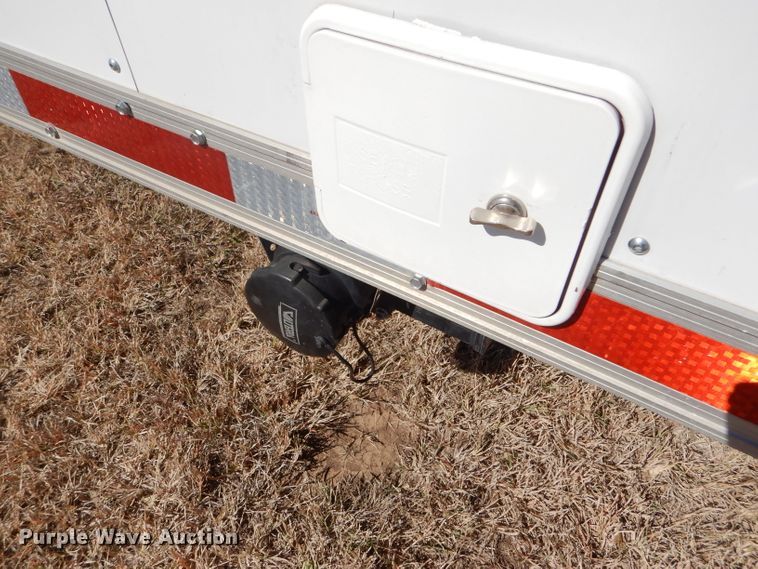 image for item FJ9803 1999 US Cargo PC826TA3 concession trailer