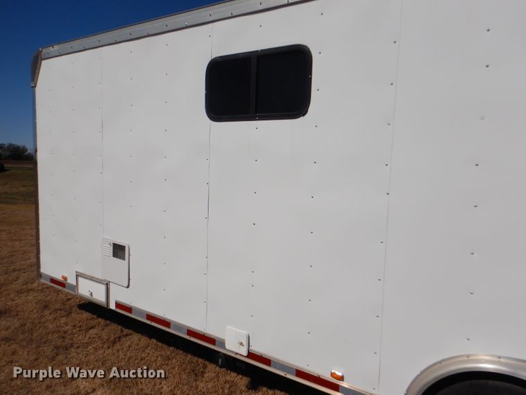 image for item FJ9803 1999 US Cargo PC826TA3 concession trailer