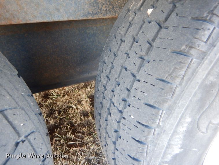 image for item FJ9803 1999 US Cargo PC826TA3 concession trailer