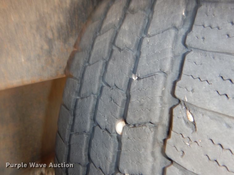 image for item FJ9803 1999 US Cargo PC826TA3 concession trailer