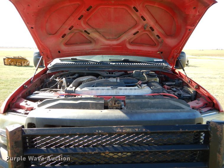 image for item FK9844 2005 Ford F250 Super Duty pickup truck cab and chassis