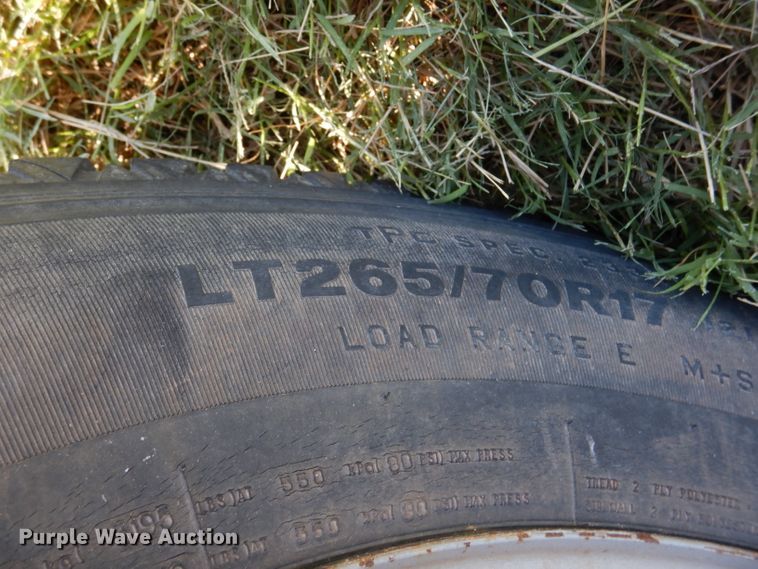 image for item FK9844 2005 Ford F250 Super Duty pickup truck cab and chassis