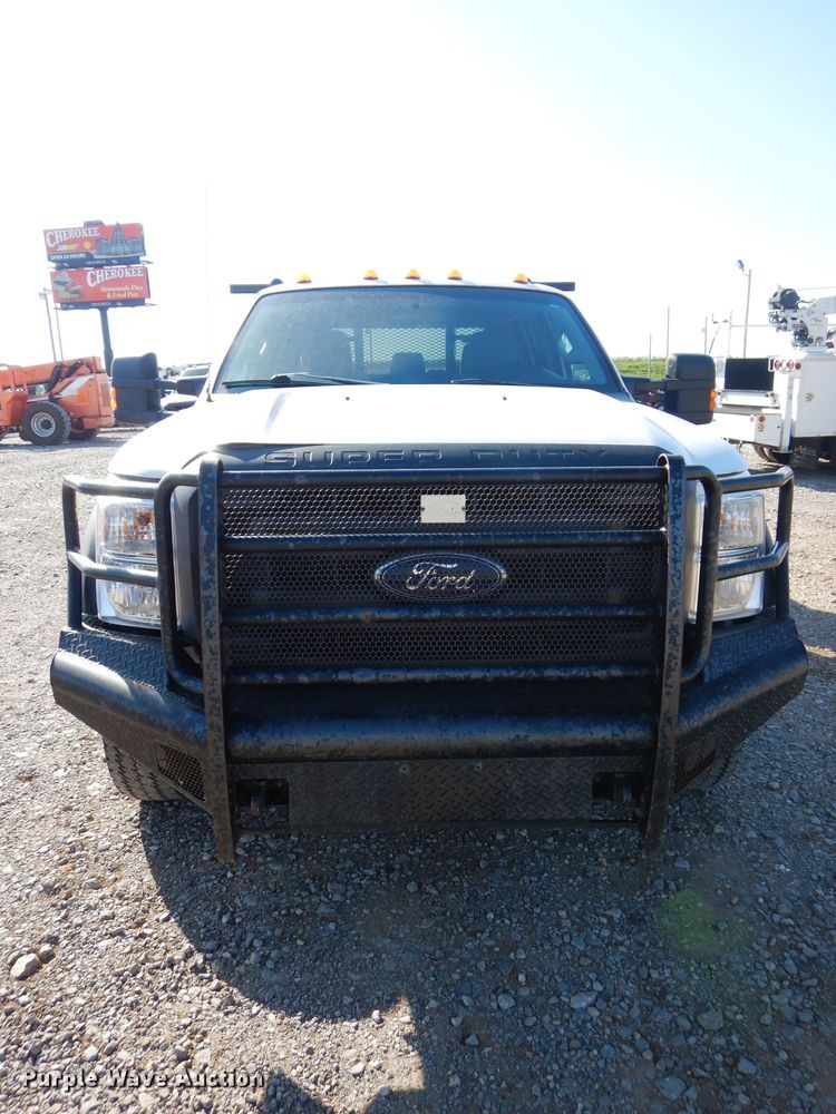image for item FK9881 2015 Ford F550 Crew Cab flatbed truck