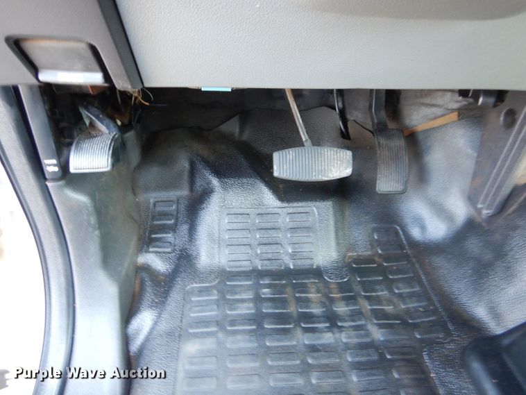 image for item FK9881 2015 Ford F550 Crew Cab flatbed truck