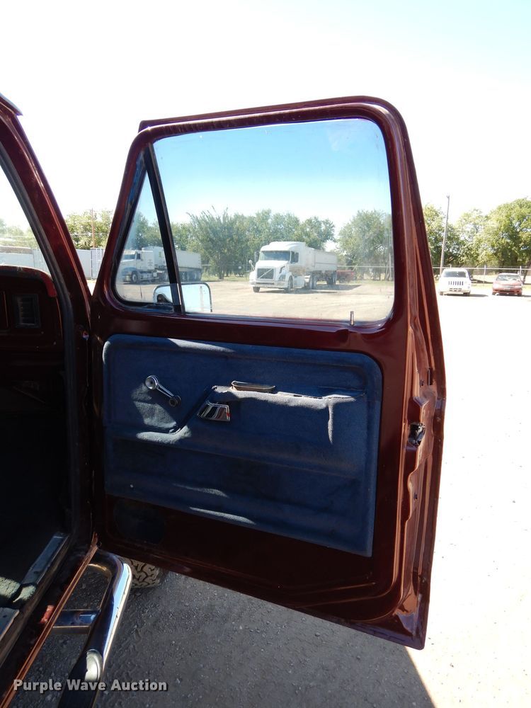 image for item FK9885 1977 Ford F150 pickup truck