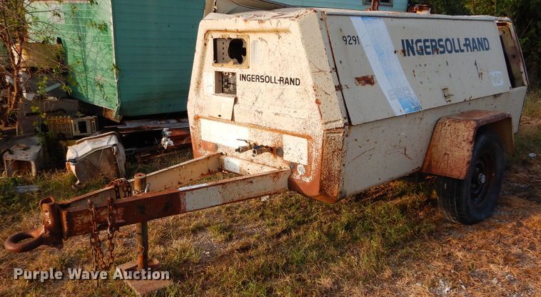 image for item FK9886 Ingersoll Rand VLP250 air compressor