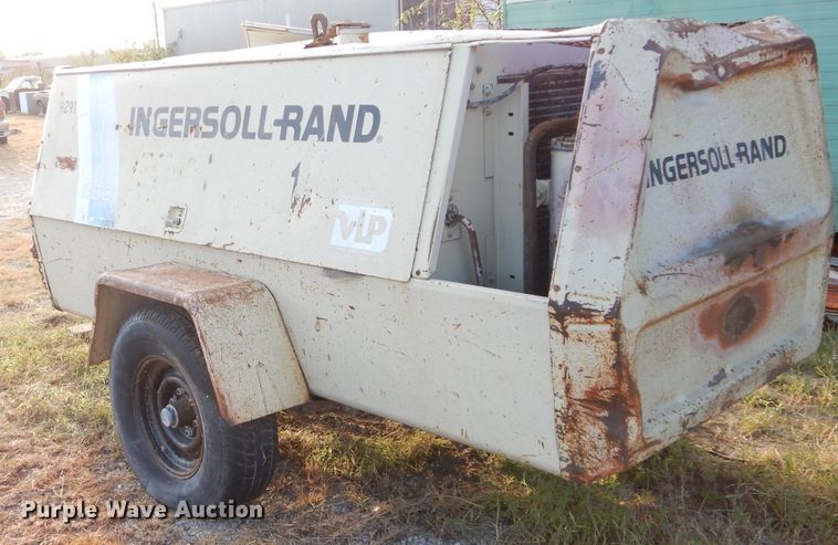 image for item FK9886 Ingersoll Rand VLP250 air compressor