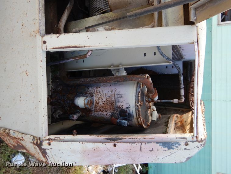 image for item FK9886 Ingersoll Rand VLP250 air compressor