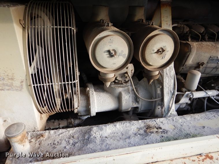 image for item FK9886 Ingersoll Rand VLP250 air compressor