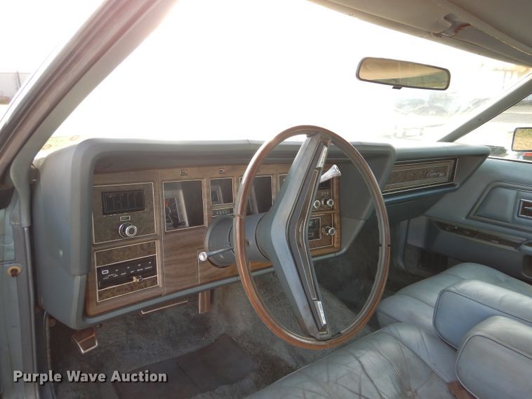 image for item FK9887 1973 Lincoln Continental