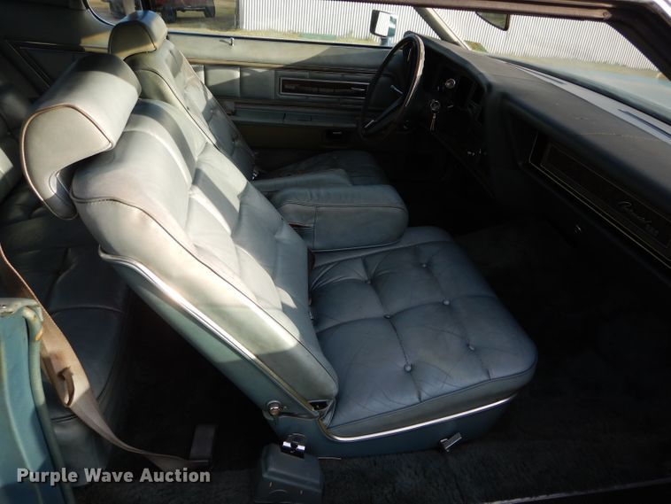 image for item FK9887 1973 Lincoln Continental