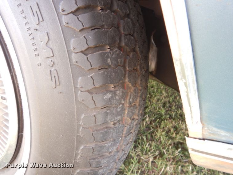 image for item FK9887 1973 Lincoln Continental