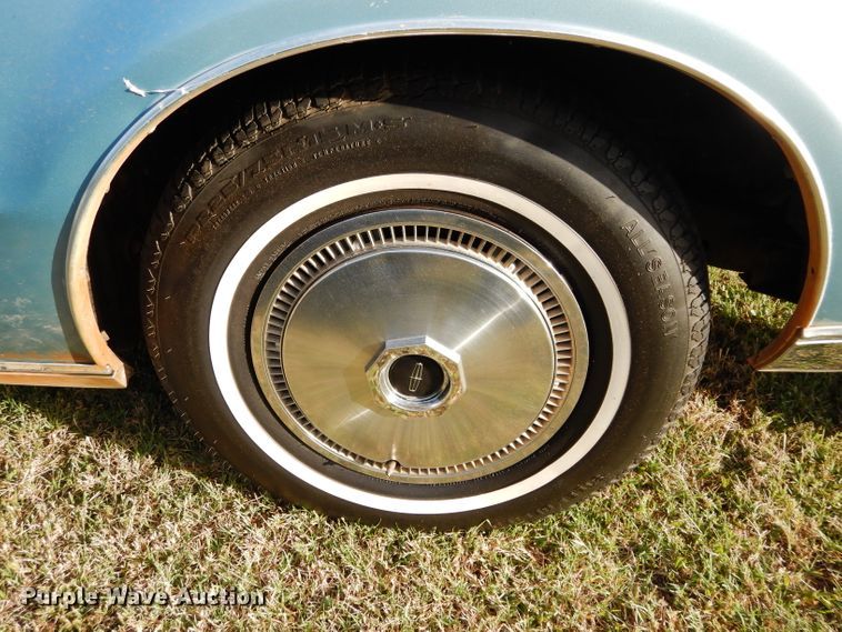 image for item FK9887 1973 Lincoln Continental