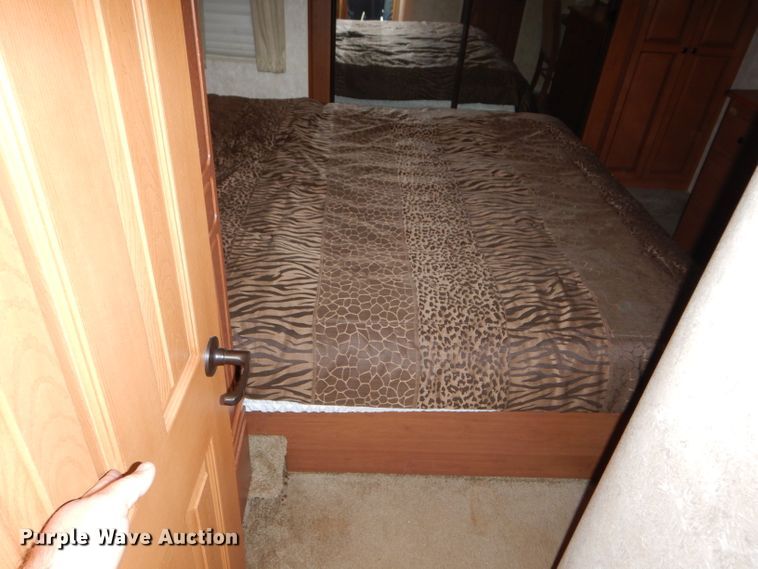 image for item FK9892 2010 Open Range Residential camper