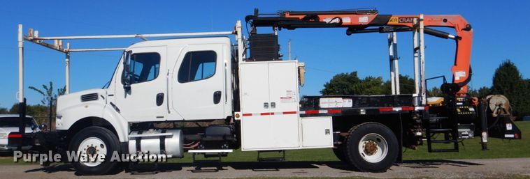 image for item FT9466 2006 Freightliner Business Class M2 crane truck