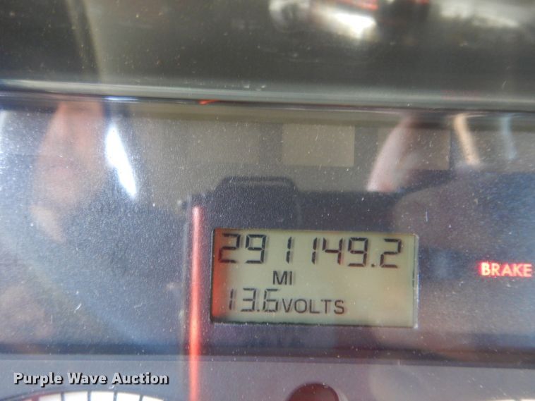 image for item FT9466 2006 Freightliner Business Class M2 crane truck