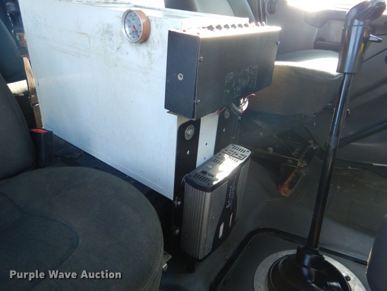 image for item FT9466 2006 Freightliner Business Class M2 crane truck