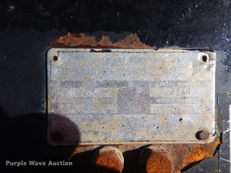 image for item FT9466 2006 Freightliner Business Class M2 crane truck