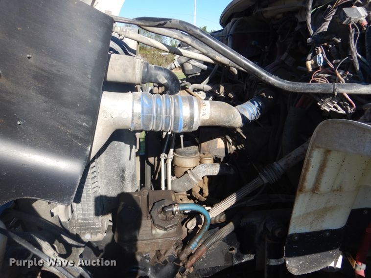 image for item FT9466 2006 Freightliner Business Class M2 crane truck