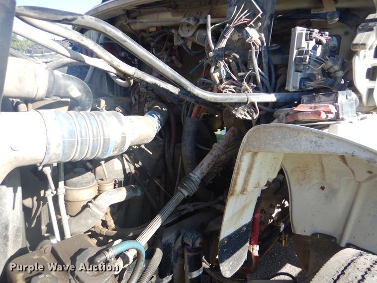 image for item FT9466 2006 Freightliner Business Class M2 crane truck