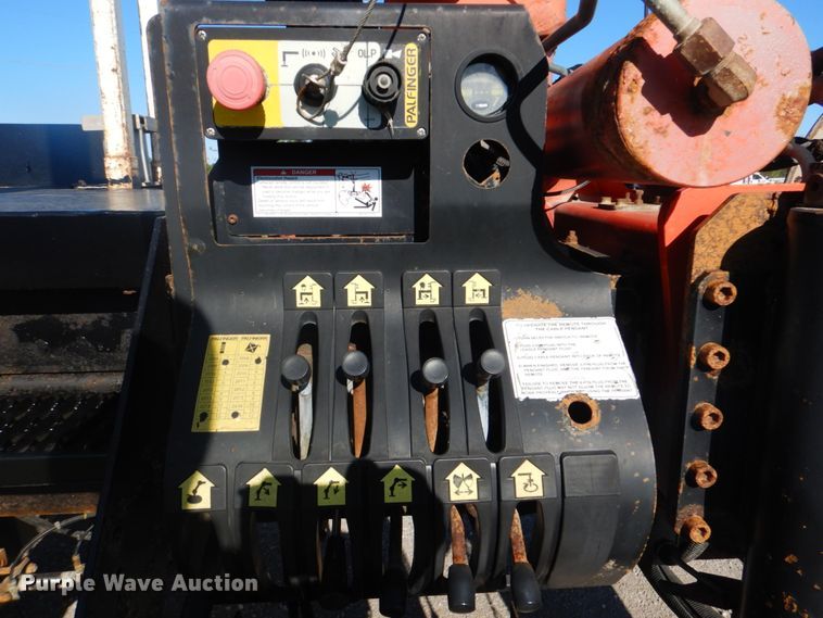 image for item FT9466 2006 Freightliner Business Class M2 crane truck