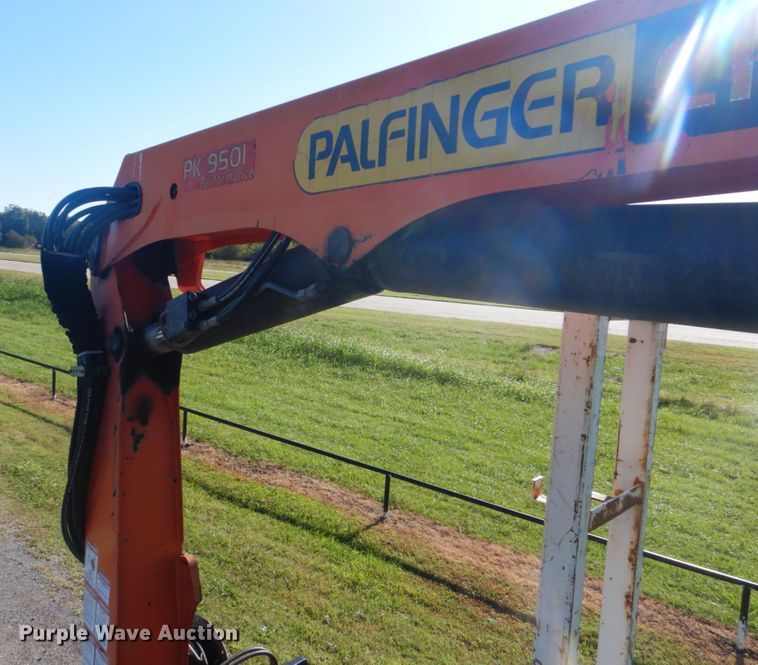 image for item FT9466 2006 Freightliner Business Class M2 crane truck