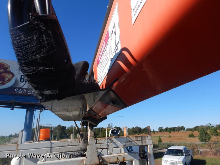 image for item FT9466 2006 Freightliner Business Class M2 crane truck